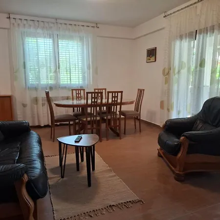 Jolanka Apartman *