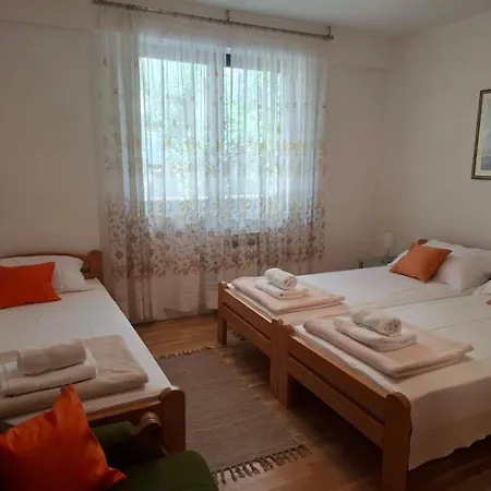 Apartment Jolanka Sukošan